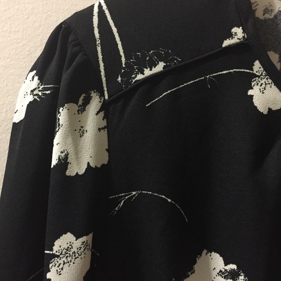 Dress - Picture 5 of 5